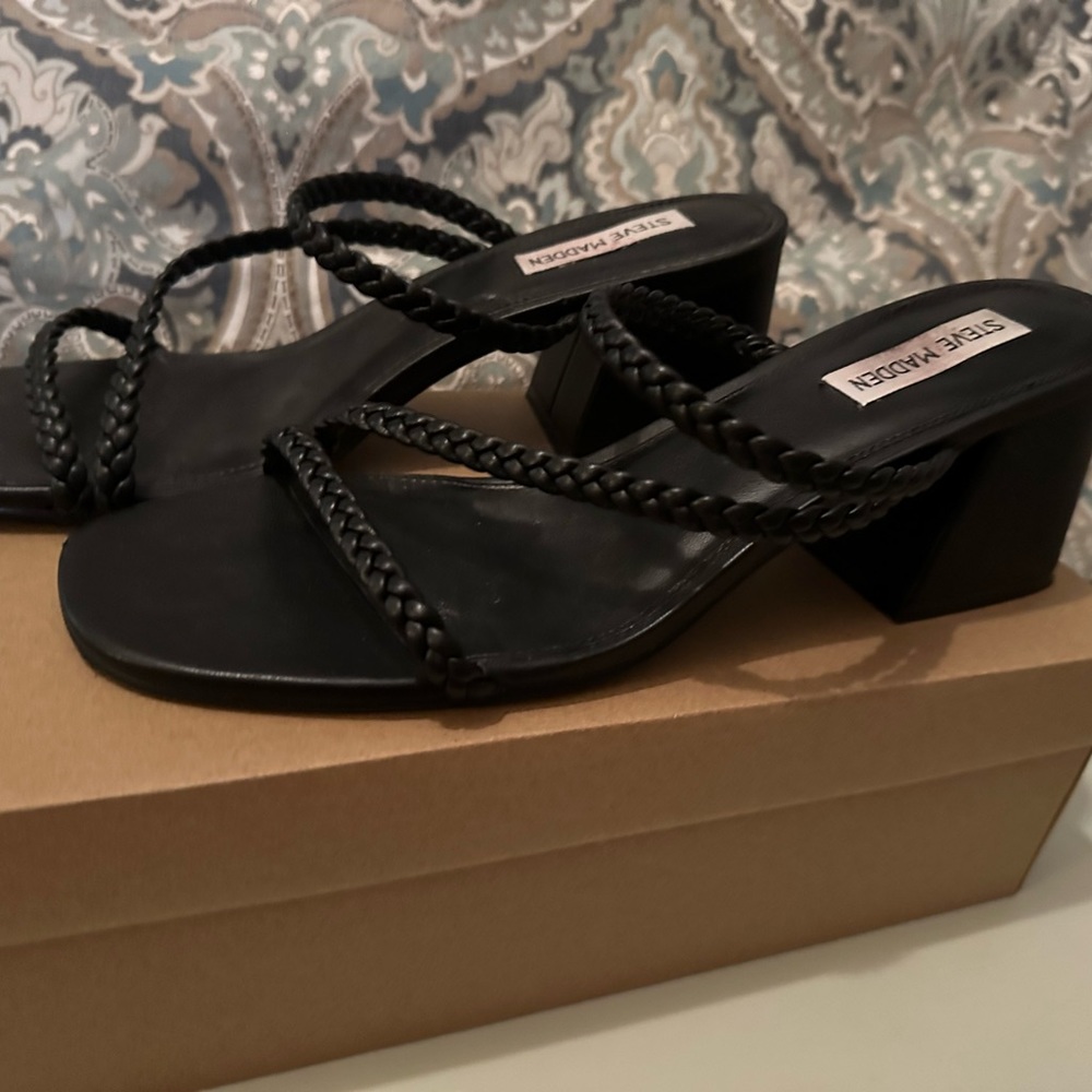 Steve Madden Dion braided sandals black size 10 can fit 9.5 worn once!